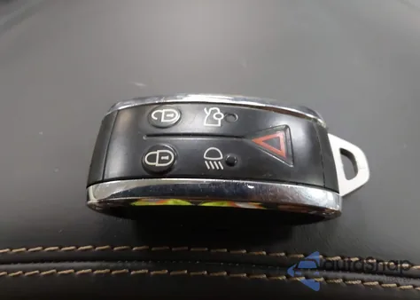 2012 Jaguar Xf Portfolio из США, поврежденный, VIN SAJWA0HB1CLS34259